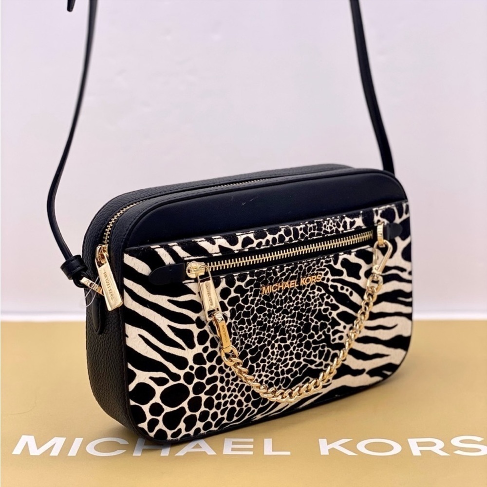 Michael Kors EW Zip Chain Crossbody Bag Black - Picture 4 of 11